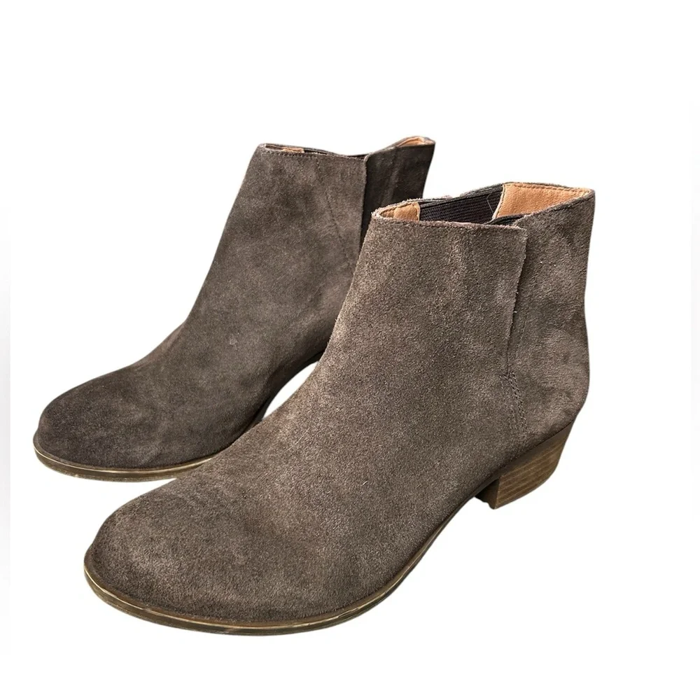 Lucky Brand chocolate brown suede leather ankle boots size 8 - Picture 2 of 8